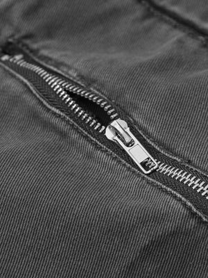 Washed cargo pants – zipper close-up | XoKool
