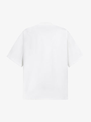 Camiseta boxy con letras cursivas de perlas – Blanco, vista trasera | XoKool