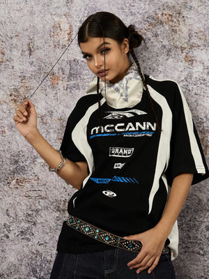 Racing Graphic T-Shirt – am Model, posierend | XoKool