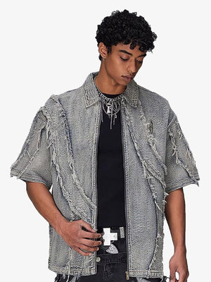 Kurzarm Jeanshemd mit Reißverschluss und offenen Kanten – am Model, vorne | XoKool