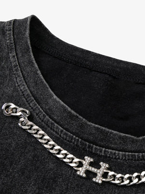 Camiseta sin mangas gráfica acid wash con collar de cadena – detalle de la cadena en el escote | XoKool
