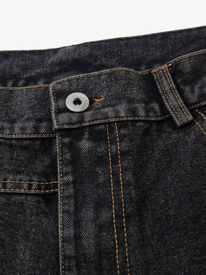Washed Black Baggy Jeans with Curved Seams – button close-up | XoKool