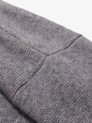 Portrait Strick-Pullover – Schulternaht im Detail | XoKool