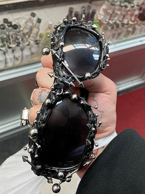 Rivet Punk Style Sunglasses - thumbnail 3
