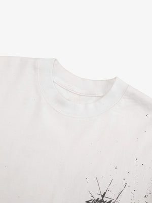 Weißes T-Shirt mit Farbspritzern und Back Print – Kragen Nahaufnahme | XoKool