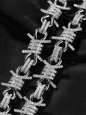 Barbed wire bracelet – links close-up | XoKool