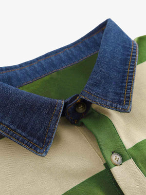 Grün gestreiftes Poloshirt mit Denim-Kragen – Denim-Kragen in der Nahaufnahme | XoKool