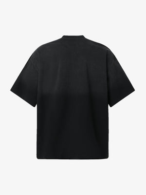 Distressed Graphic T-Shirt mit Dip-Dye-Verlauf – Schwarz, Rückseite flach | XoKool