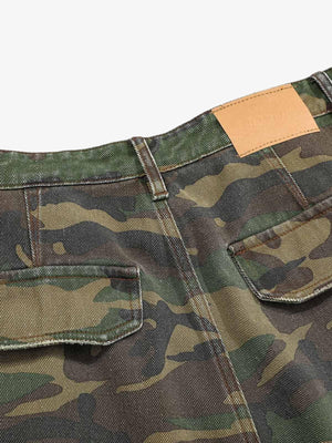 Camo cargo pants – back patch close-up | XoKool