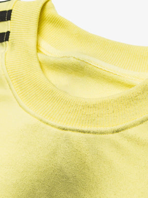 Longsleeve im Football-Trikot-Look – Nahaufnahme des Kragens | XoKool