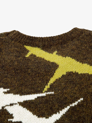 Ripped sweater – neckline close-up | XoKool