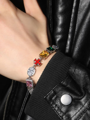Mehrfarbiges Armband – am Handgelenk, Seitenansicht | XoKool