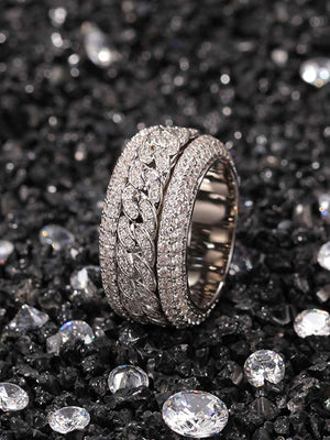 Iced spinner ring – Silver, on crystals background | XoKool