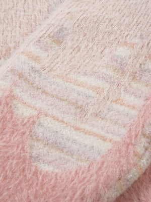 Fuzzy cardigan – flame jacquard close-up | XoKool