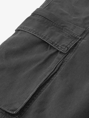 Washed cargo pants – cargo pocket flap close-up | XoKool