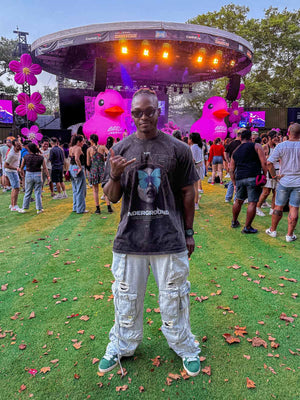 Butterfly Face T-Shirt – am Model auf dem Festival, Vorderseite | XoKool