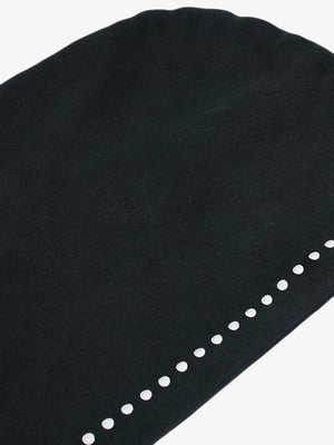 Hoodie mit Nieten – Nietenbesatz im Detail | XoKool