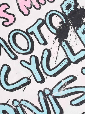 Oversized Graphic T-Shirt mit Eyeball-Print hinten – Schriftzug vorne Nahaufnahme | XoKool