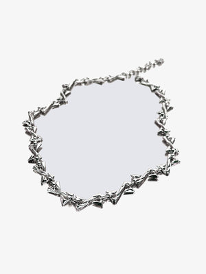 Collar o pulsera de cadena con eslabones retorcidos irregulares – vista del producto en plano | XoKool