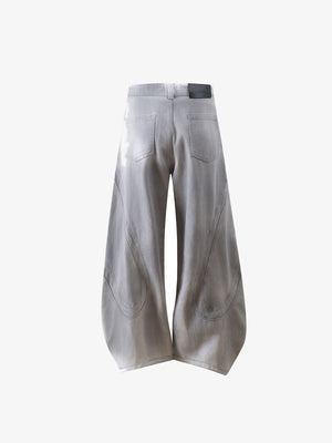 Hellgraue Barrel Jeans mit geschwungenen Panels – Rückseite flach | XoKool