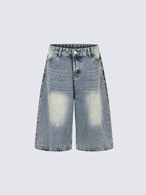 Jorts mit Strasssteinen in Light Wash – Hellblau gewaschen, Vorderansicht flach | XoKool