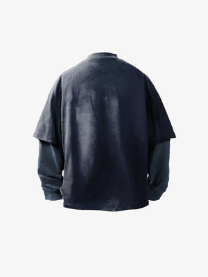 Camiseta de manga larga en capas azul marino con estampado varsity – trasera, plano | XoKool