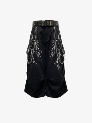 Cargoshorts in Off White mit Blitz-Print und Kettenband – Schwarze Version, Vorderseite flach | XoKool