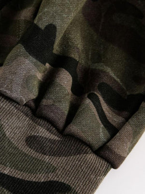 Oversized Woodland Camo Zip Hoodie – Detailansicht Bündchen | XoKool