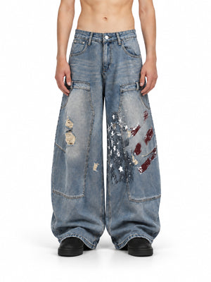 Baggy Jeans mit Farbspritzern und Stern-Print – am Model, Vorderseite | XoKool