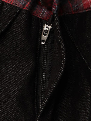 Karo-Jeans mit Fellbündchen – Schwarz, Nahaufnahme des Reißverschlusses | XoKool