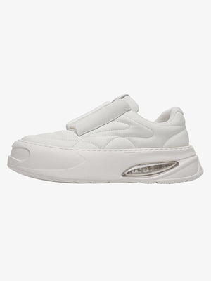Gesteppte weiße Plateau-Sneaker mit Luftpolster-Ferse – Weiß, Seitenansicht | XoKool