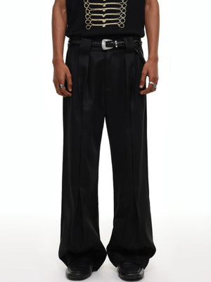 Bundfaltenhose – Schwarz, am Model, Vorderansicht | XoKool