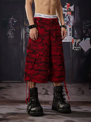 Rote Camo Cargoshorts – am Model, Vorderseite | XoKool