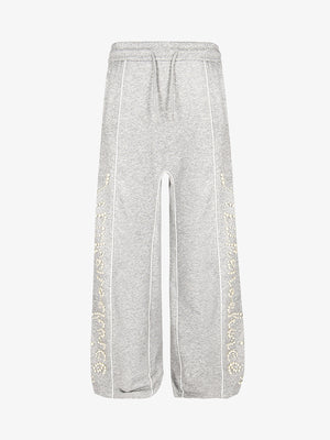 Wide Leg Jogginghose mit Perlenbuchstaben und Paspel – Grau meliert, Vorderansicht flach | XoKool