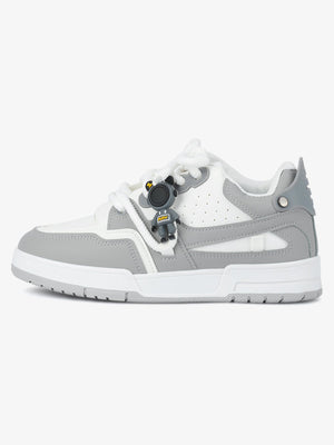 Zapatillas skate con cordones de cuerda y charm de figura – Gris Claro, lateral | XoKool