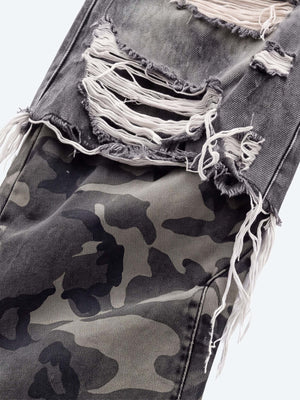 Grey Camo Jeans – rip close-up | XoKool