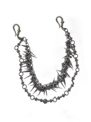 Wallet Chain mit Spikes – Doppelkette, flach liegend | XoKool
