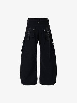 Strap cargo pants – Black, back view | XoKool
