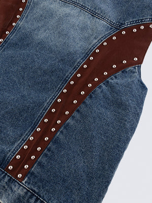 Chaleco vaquero con tachuelas, detalle del panel trasero con tachuelas | XoKool