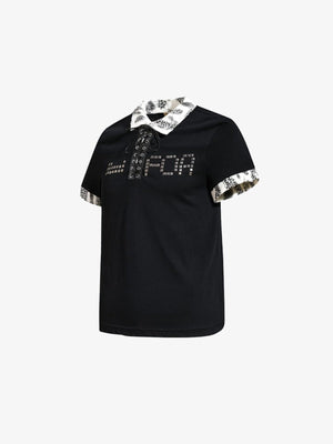 Polo con tachas – negro, frente en ángulo | XoKool