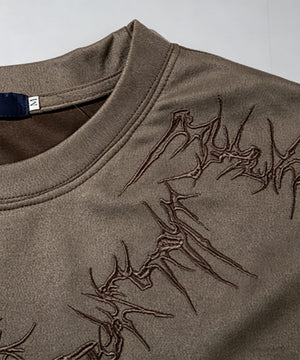 Tanktop in Wildleder-Optik mit Dornen – Ausschnittstickerei und Label | XoKool
