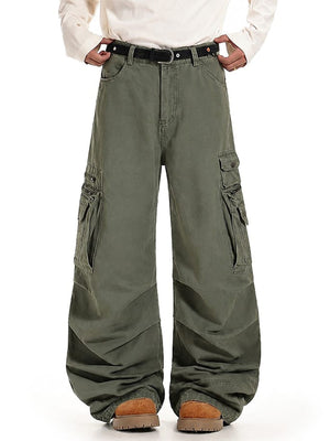 Tactical Wide Leg Cargohose mit Reißverschlusstasche – Oliv, am Model von vorn | XoKool