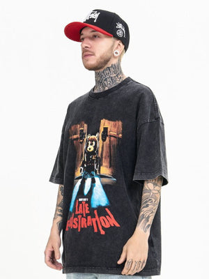 Vintage Rap T-Shirt mit Bär-Grafik in Washed Black – am Model, Vorderseite | XoKool