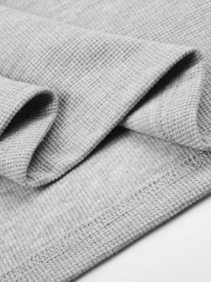 Waffelstrick-Longsleeve – Detail der Stofffalte | XoKool