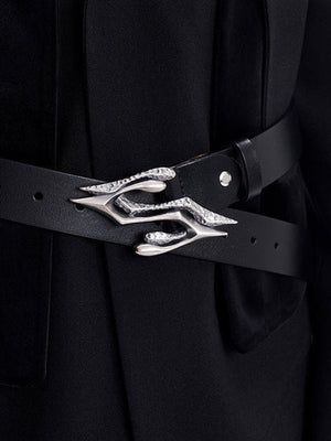 Conjunto de denim negro lavado – detalle de la hebilla del cinturón | XoKool