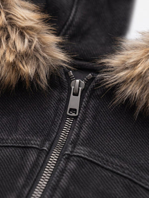 Balaclava Jacke – Nahaufnahme Fellbesatz und Reißverschluss | XoKool
