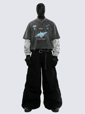 Camiseta de manga larga en capas con estrella racing en negro lavado – en maniquí, frontal | XoKool
