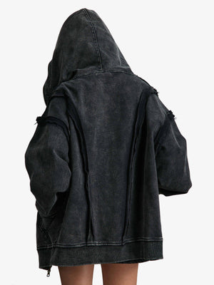 Hoodie con cierre y borde sin rematar – Sobre modelo, espalda, con capucha | XoKool