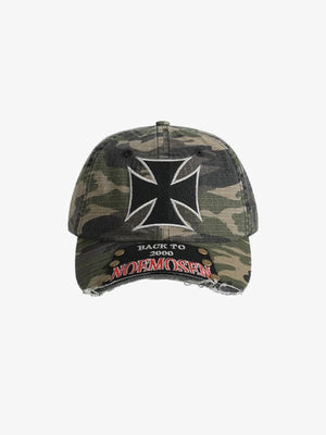 Washed Baseballcap mit Kreuz-Print und Nieten – Grün Camo, Vorderansicht | XoKool