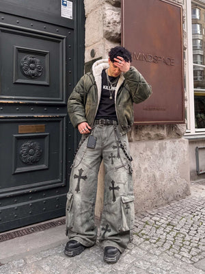 Gothic cargo pants – Street photo | XoKool